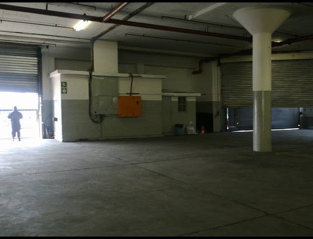 7,677M² WAREHOUSE TO LET IN BLUFF